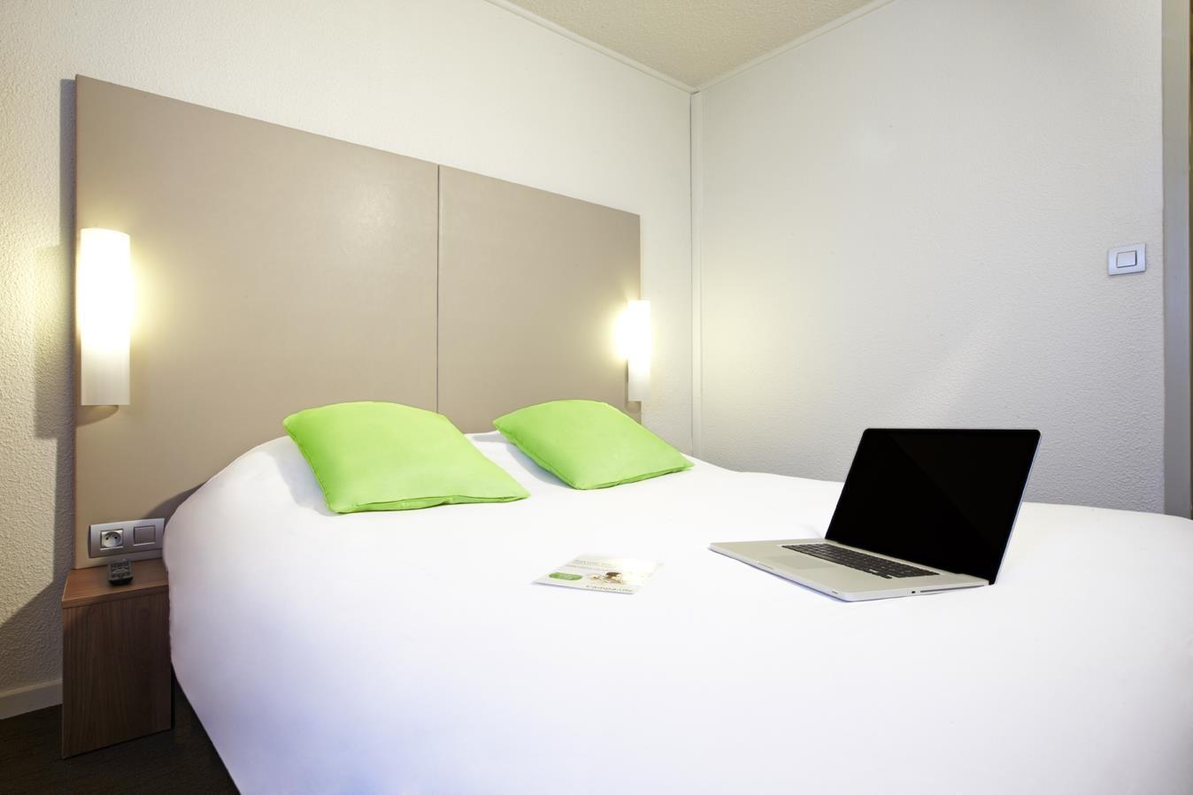 Campanile Paris Est Bobigny Hotel Exterior photo