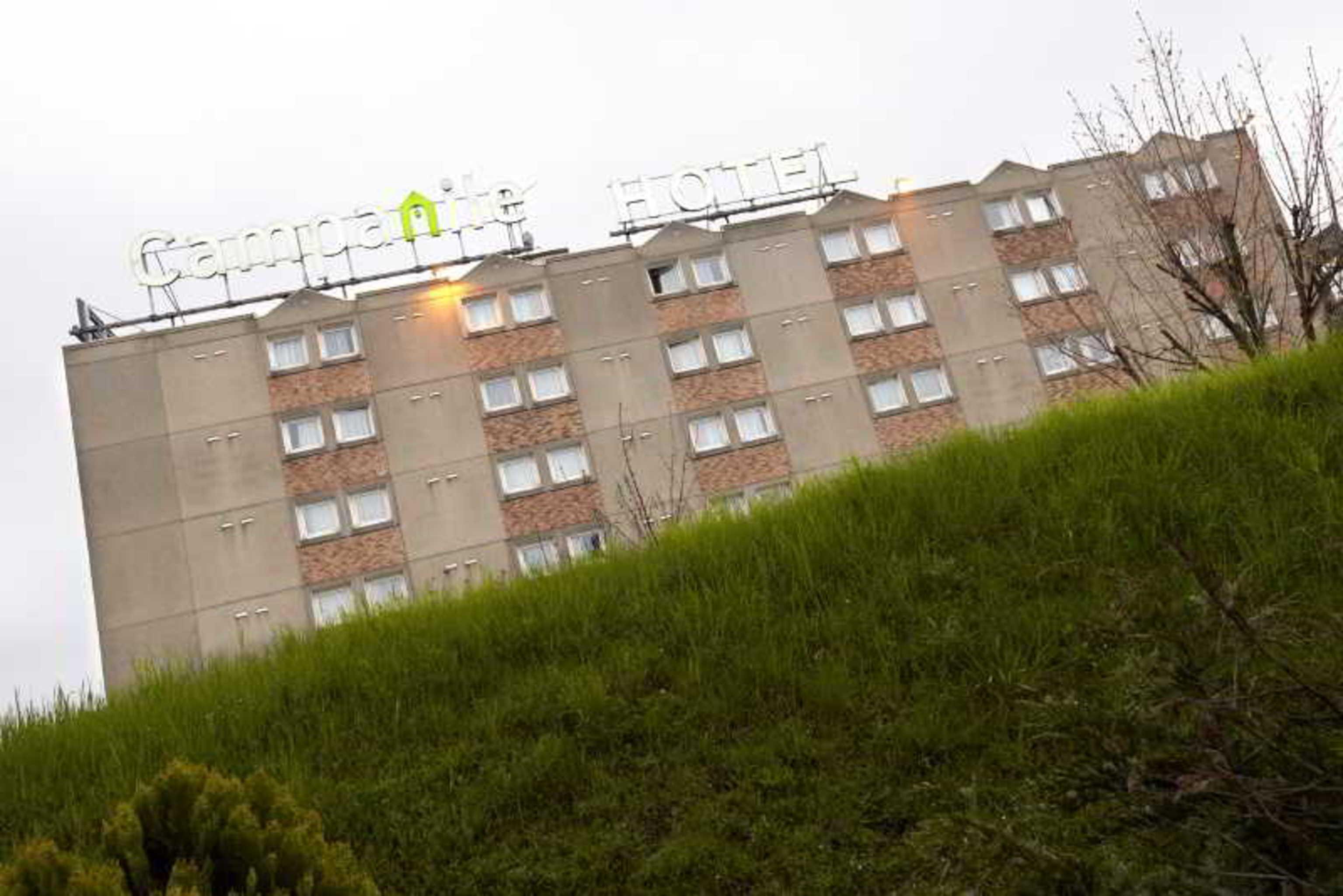 Campanile Paris Est Bobigny Hotel Exterior photo