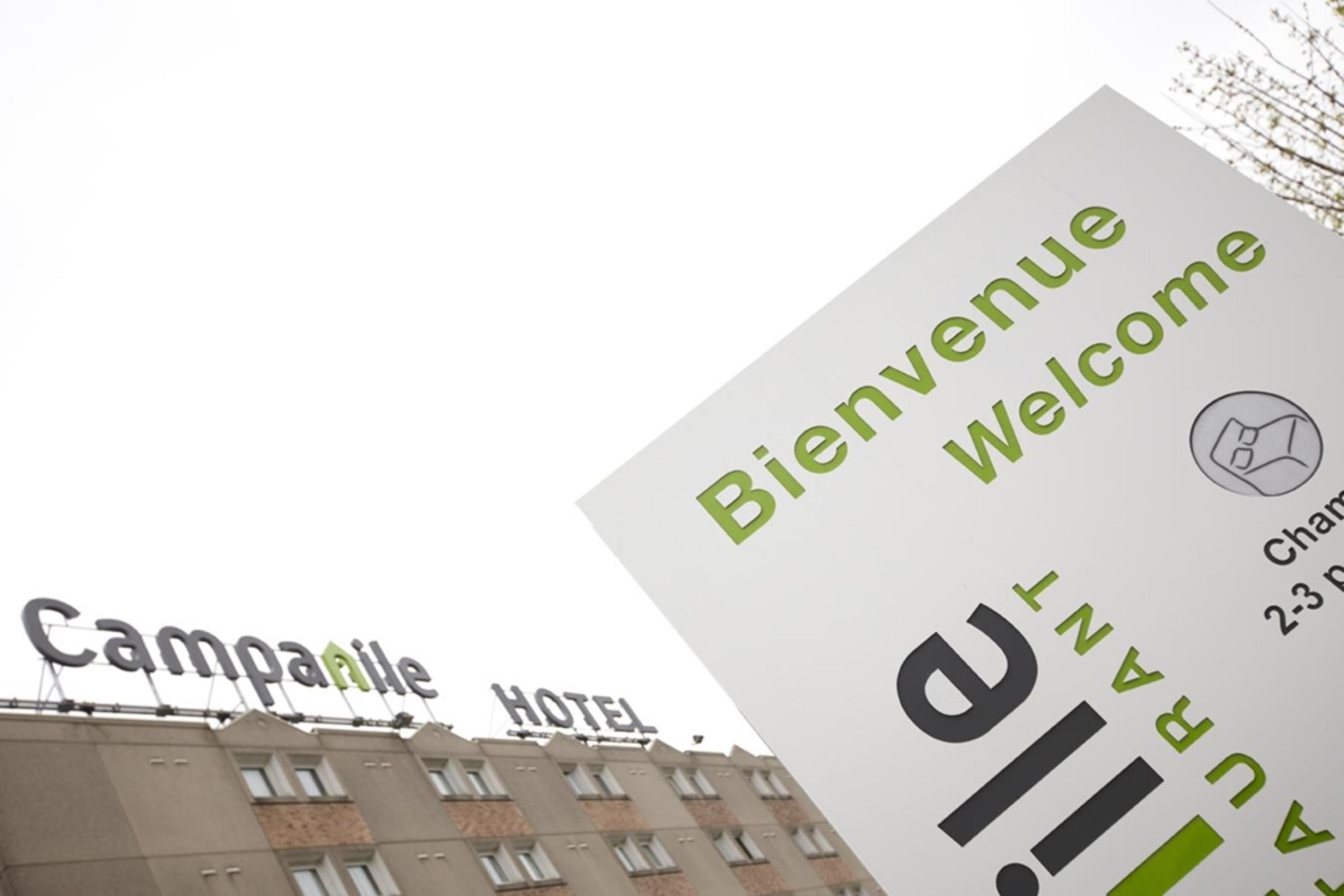 Campanile Paris Est Bobigny Hotel Exterior photo